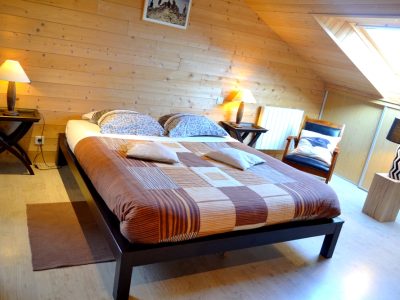 chambre Macareux avec lit de 160 cm et salle de bains privative