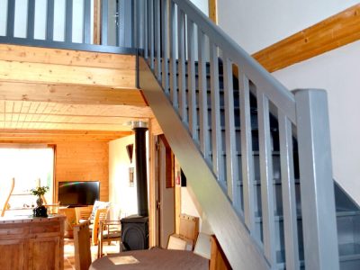 escalier desservant les chambres à l'étage